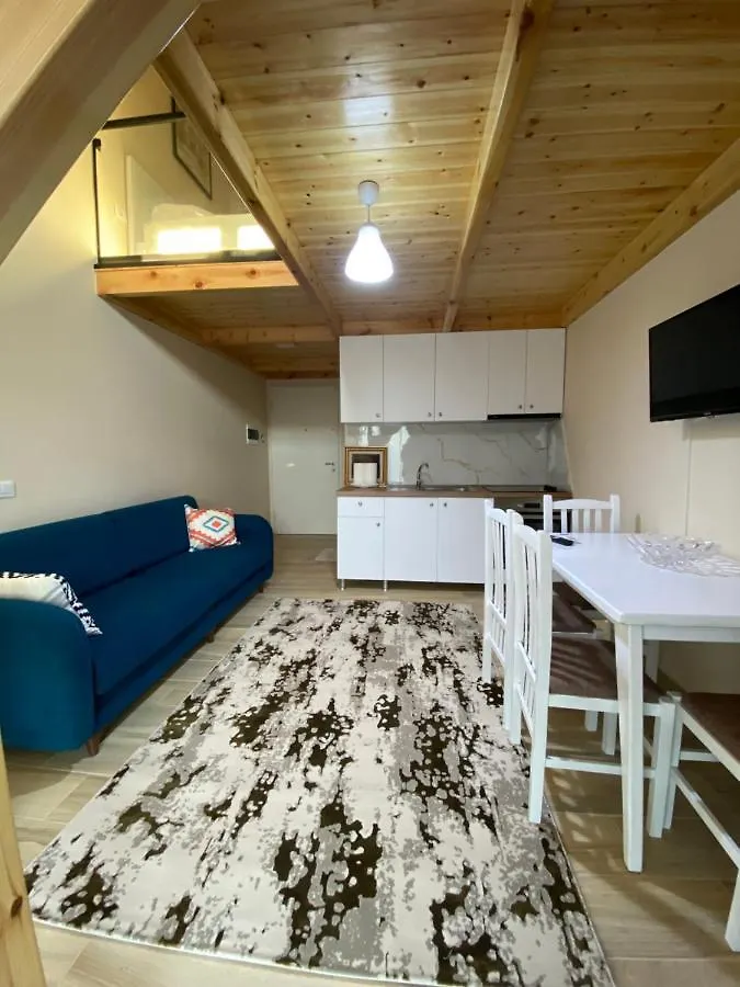 شقة Jon'S Duplex تيرانا ألبانيا